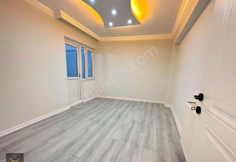 Beylikdüzü Yakuplu Mahallesinde Aile Oturumuna Uygun Geniş & Ferah 2+1 Dairemiz - Görsel 2