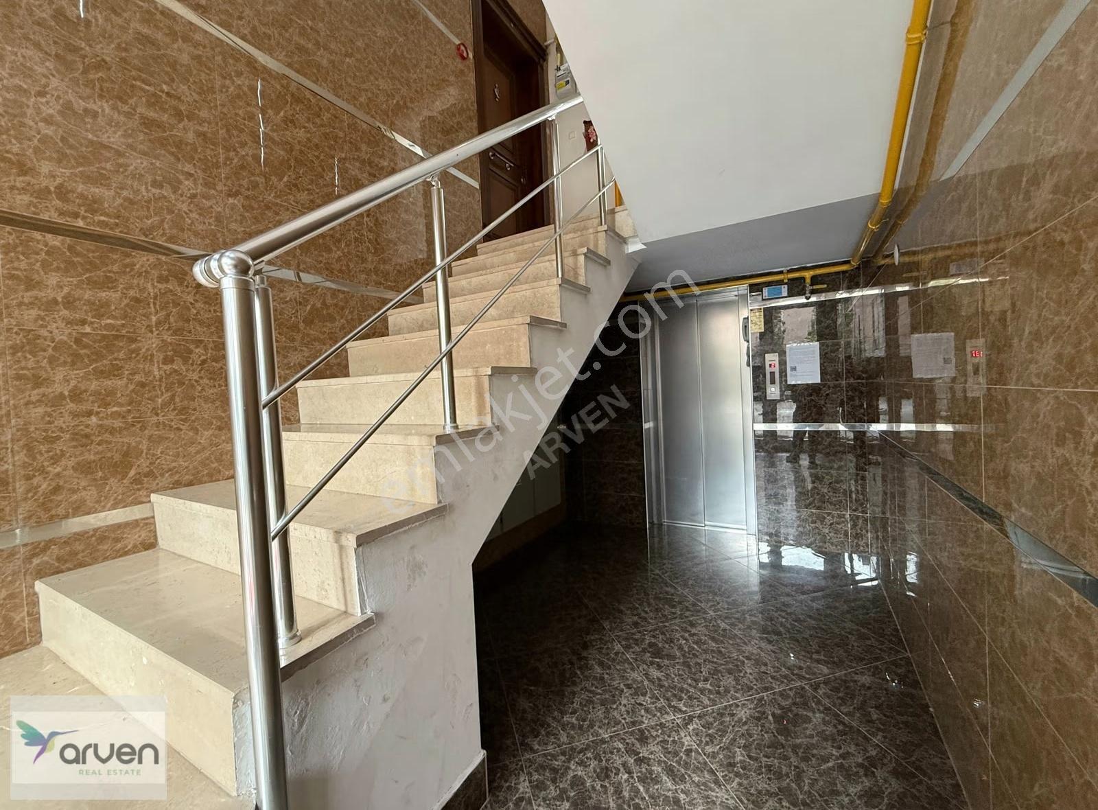 Tüm İmkanları Sunan Site İçi Geniş 2+1 Kiralık Daire - Görsel 19
