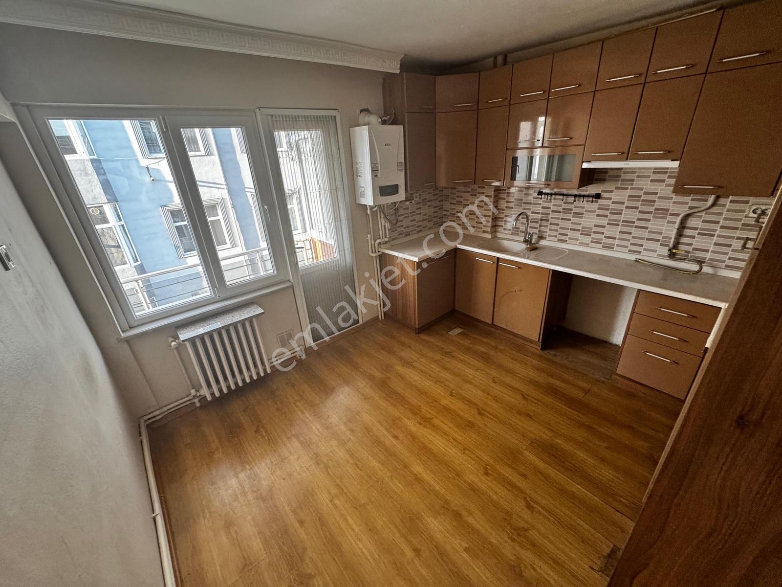 Emek Emlak'tan Mimar Sinan Mah.de Kiralık 2+1 Daire K-3078 - Görsel 4