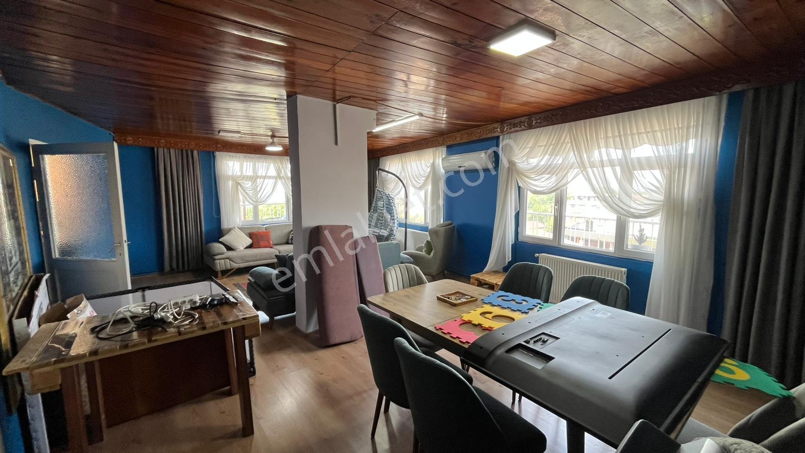 Maltepe Yalı Mahallesi'nde Katta Tek, Panoramik Adalar Ve Deniz Manzaralı Özel 3+1 Daire - Görsel 9