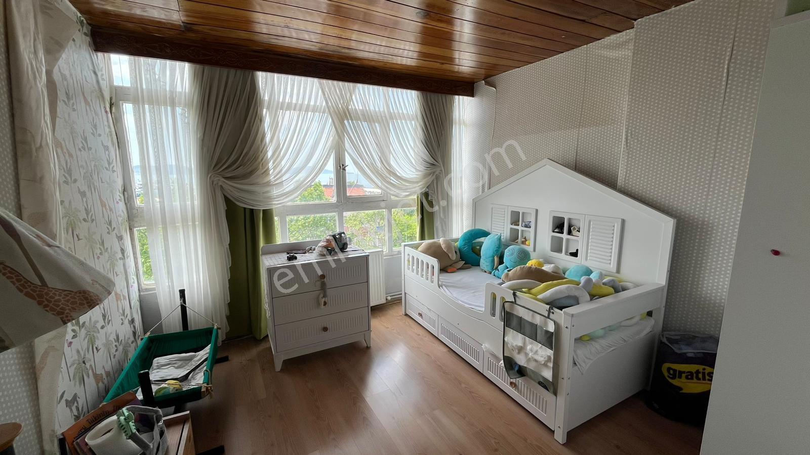 Maltepe Yalı Mahallesi'nde Katta Tek, Panoramik Adalar Ve Deniz Manzaralı Özel 3+1 Daire - Görsel 20