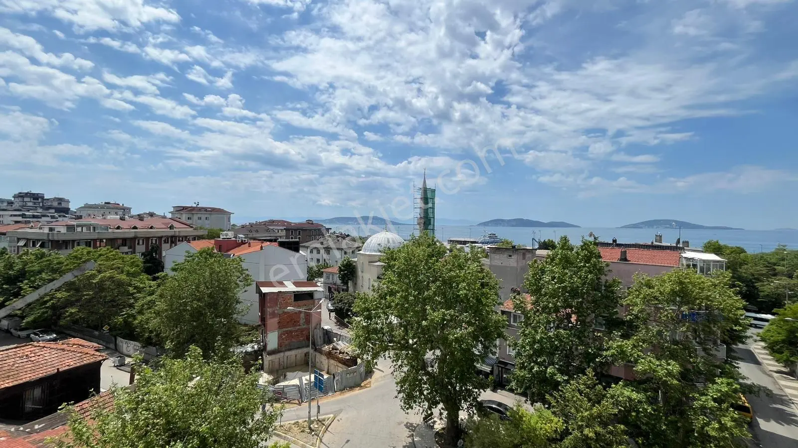 Maltepe Yalı Mahallesi'nde Katta Tek, Panoramik Adalar Ve Deniz Manzaralı Özel 3+1 Daire - Görsel 2