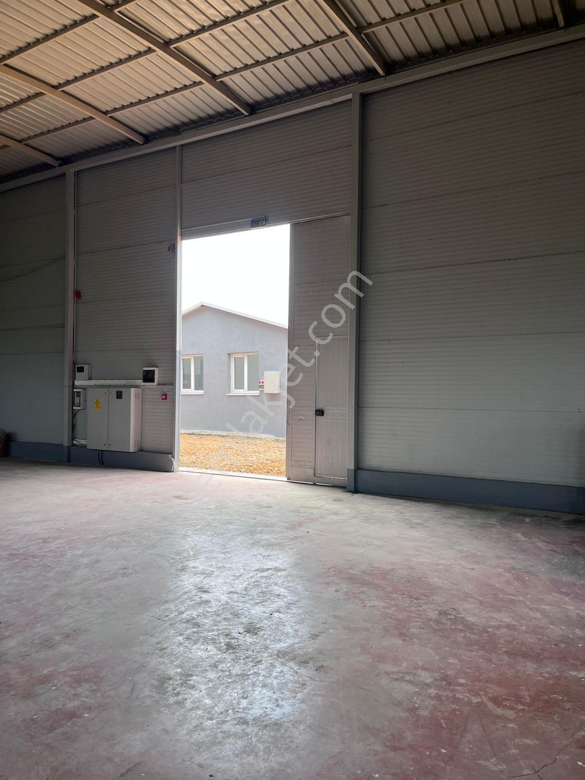 Mudanya Işıklı Yolu'nda 2.600m2 Arsası, 440 M2 Kapalı Alan Depo - Görsel 5