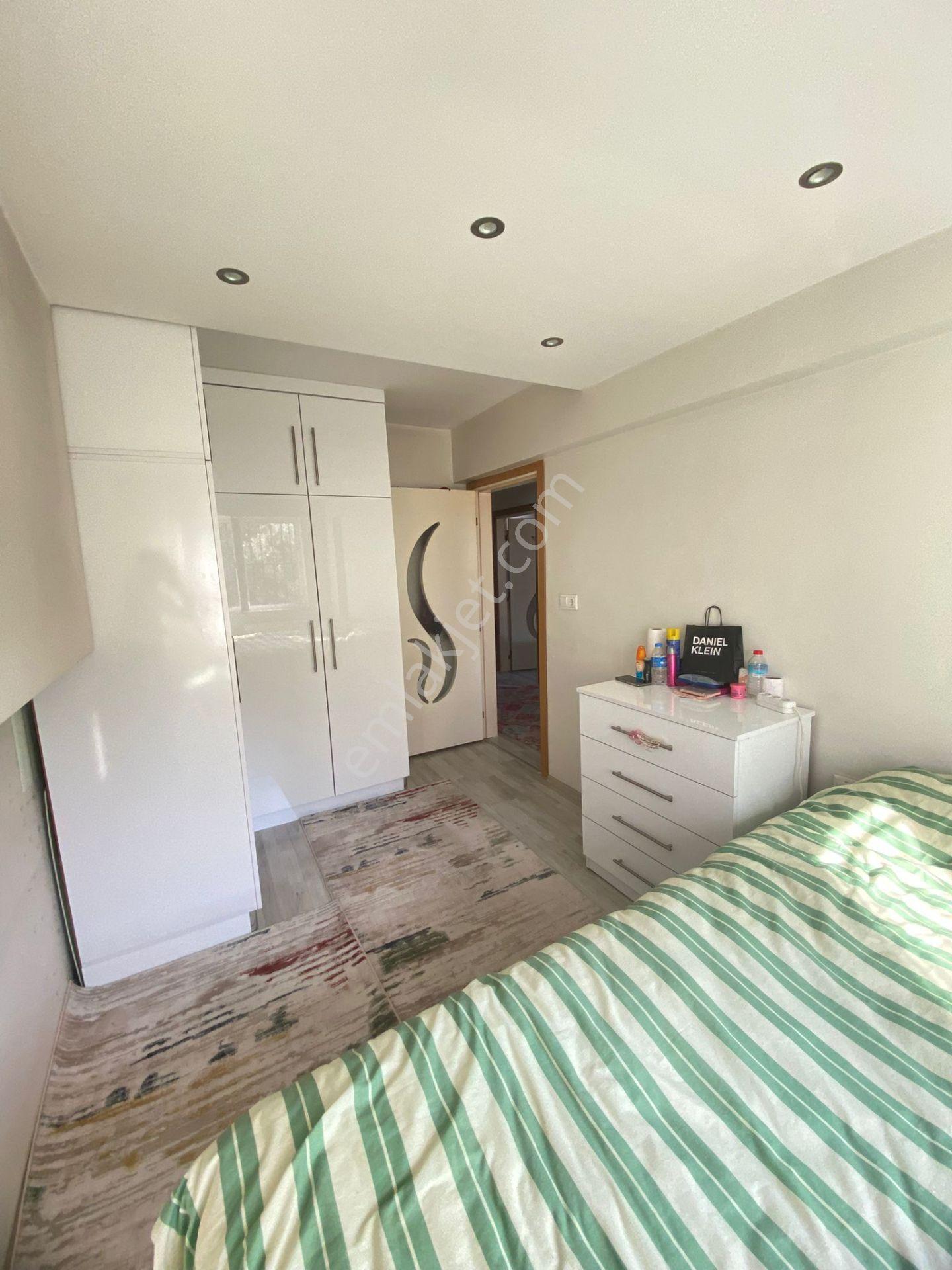 İlbadı Mahallesinde Kredi Limit Sorunu Olmayan 3+1/120 M2 Daire 3.100.000 Tl !!! - Görsel 9