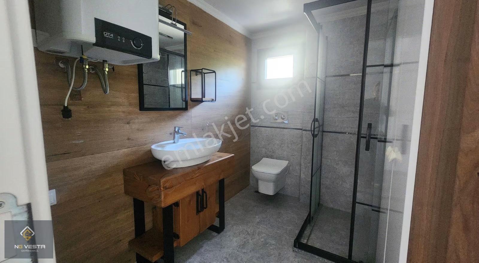 Deniz Manzaralı Bahçeli 4+1 Kiralık Villa - Görsel 11