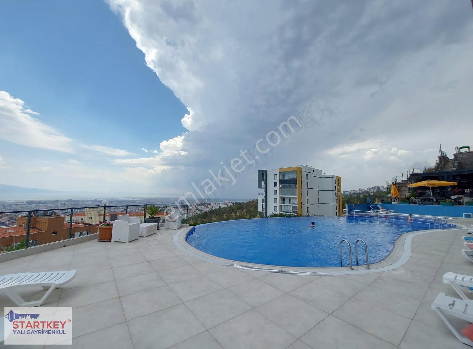 Çiğlide Havuzlu Site İçinde Deniz Manzaralı Kiralık 3+1 Daire - Görsel 2