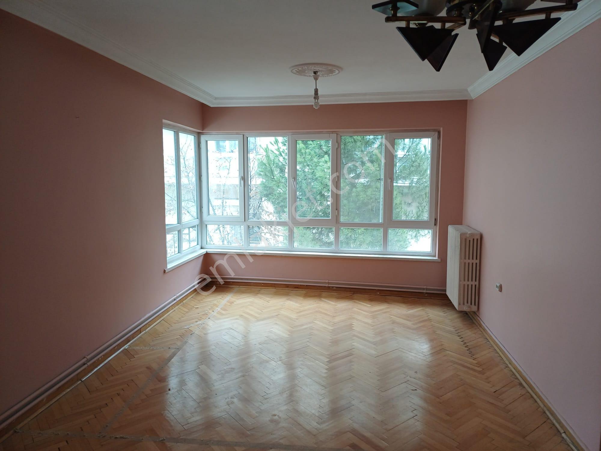 Aşağı Ayrancı Üst Kuzgunda 3.katta 125 M2 3+1 Satılık Boş Daire - Görsel 10