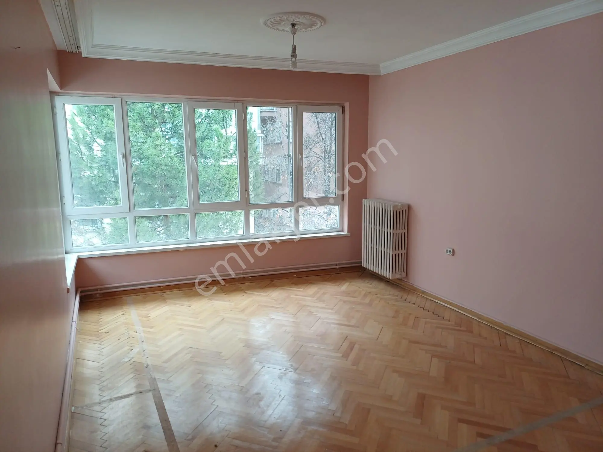 Aşağı Ayrancı Üst Kuzgunda 3.katta 125 M2 3+1 Satılık Boş Daire