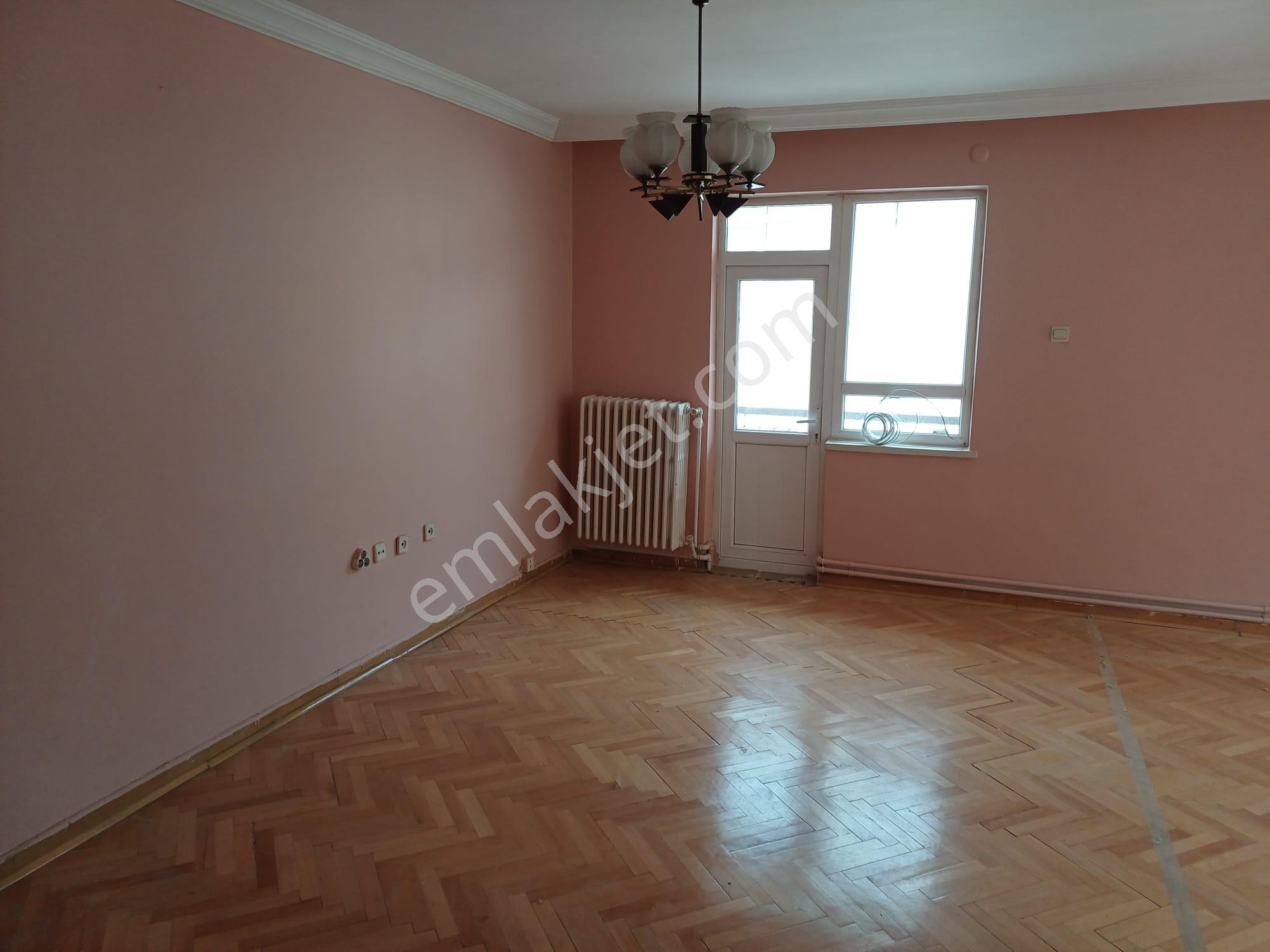 Aşağı Ayrancı Üst Kuzgunda 3.katta 125 M2 3+1 Satılık Boş Daire - Görsel 13