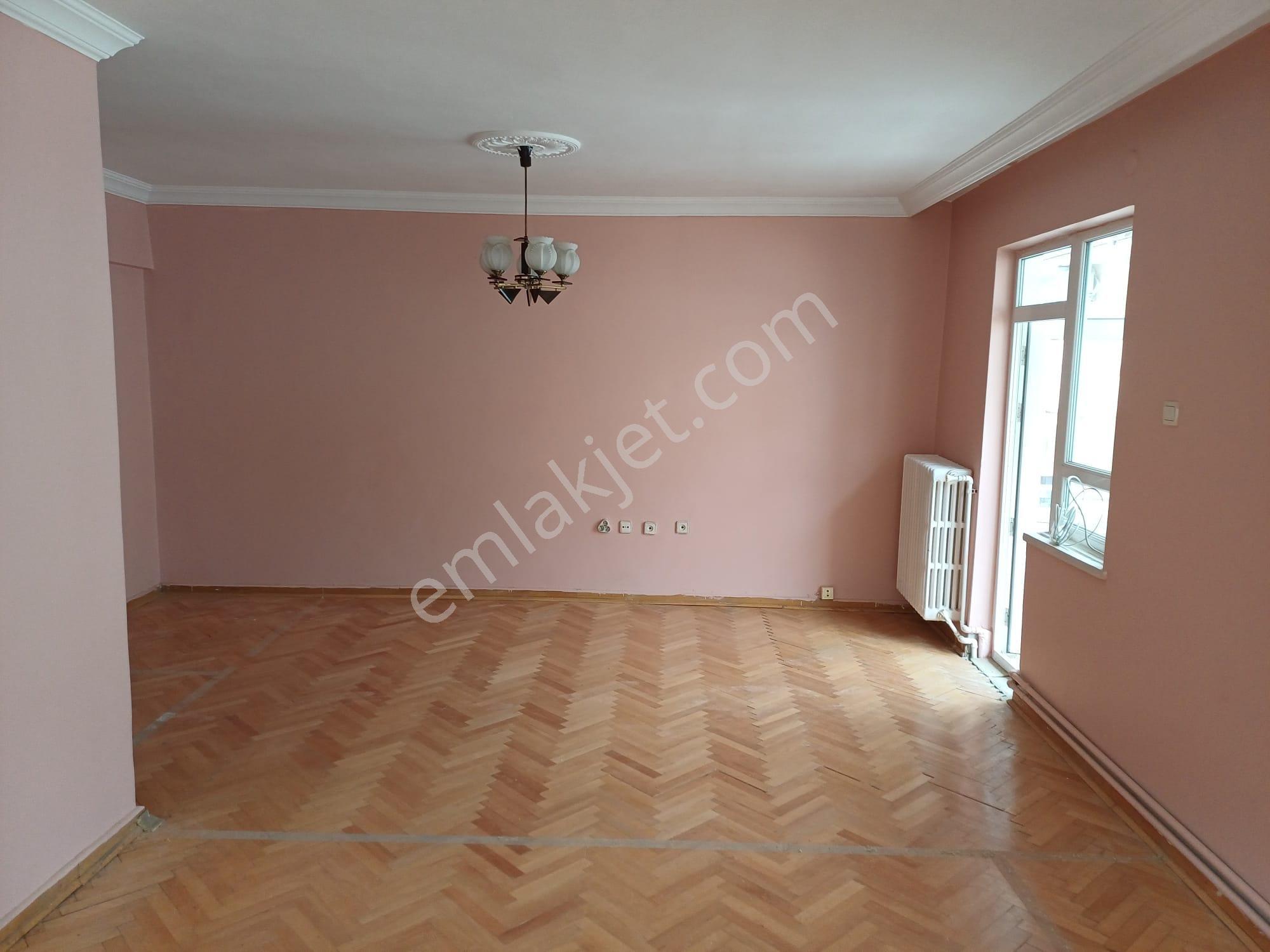 Aşağı Ayrancı Üst Kuzgunda 3.katta 125 M2 3+1 Satılık Boş Daire - Görsel 9