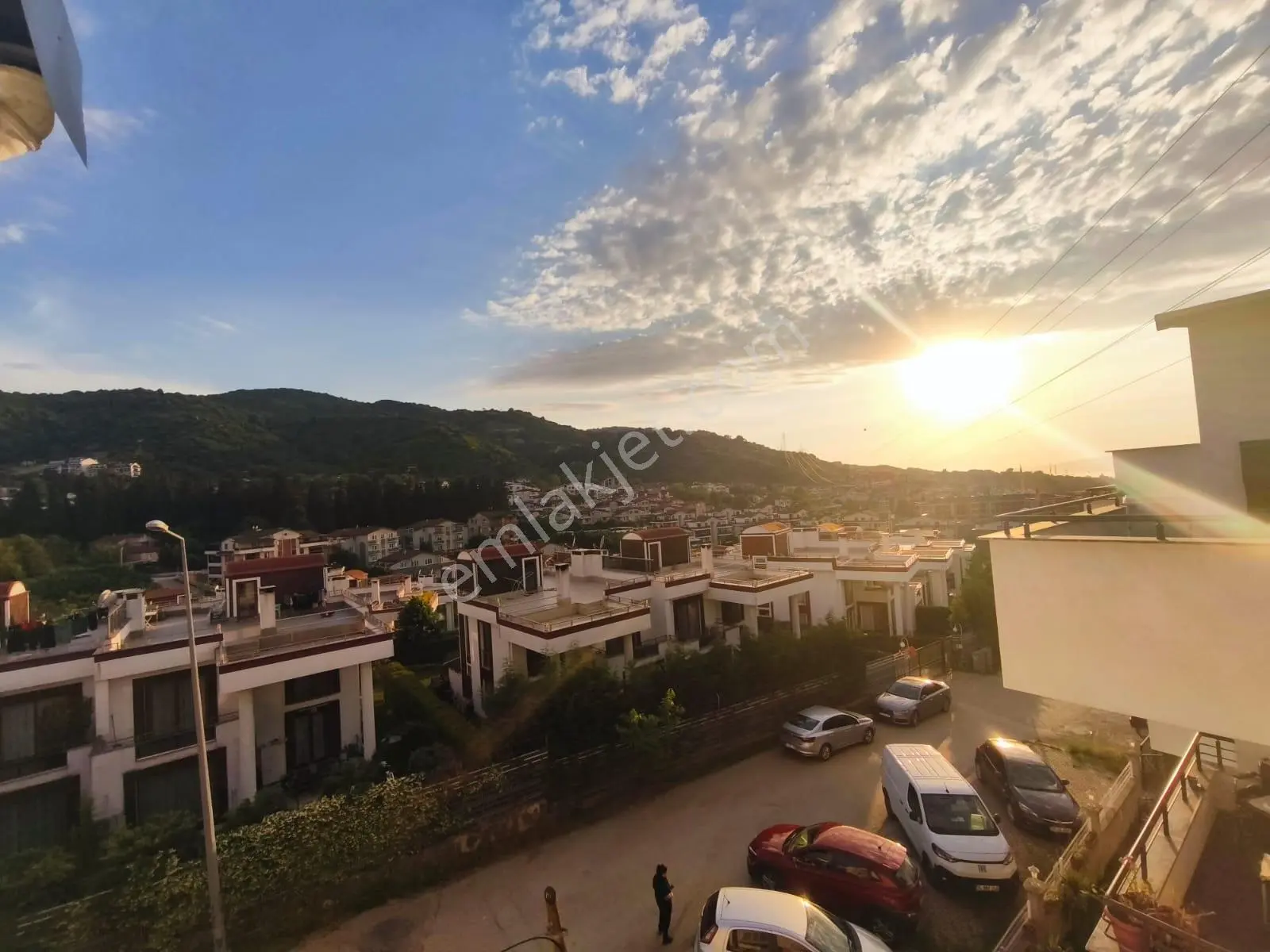 Remax Natural Den Topçularda Satılık Sıfır Çatı Dublex