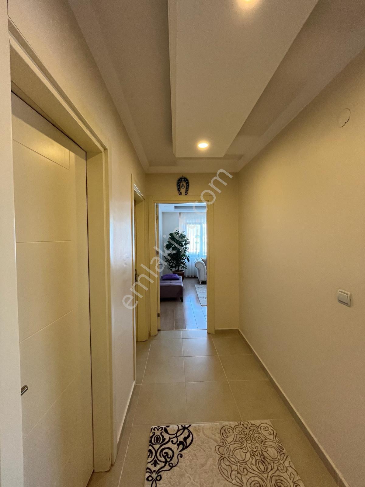 Hafiziye Mahallesinde Satılık Geniş 5+1 Teraslı Dublex Daire - Görsel 8