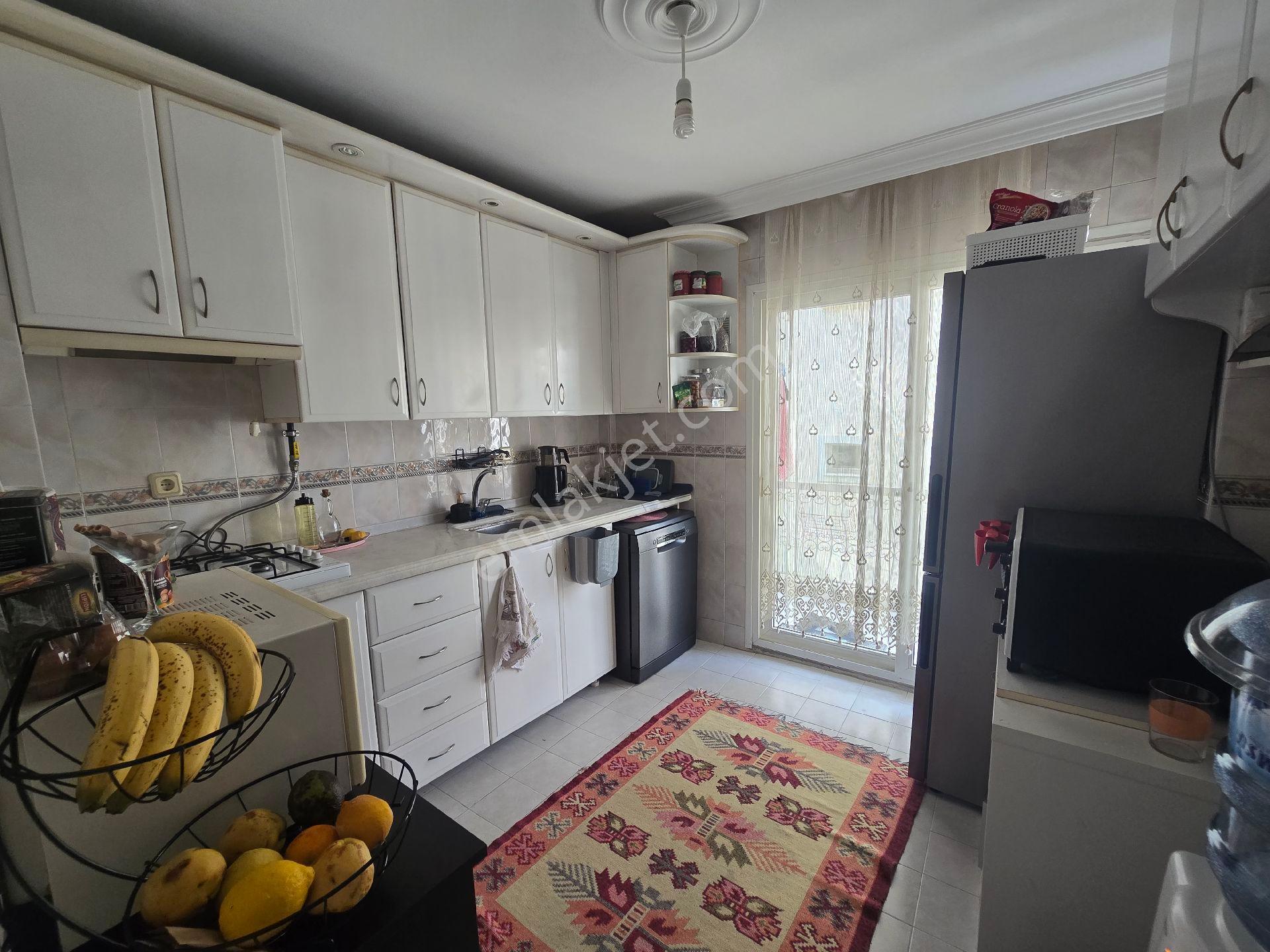 Karşıyaka Bahçelievler Mahallesi'nde Kiralık 3+1 Daire - Görsel 28