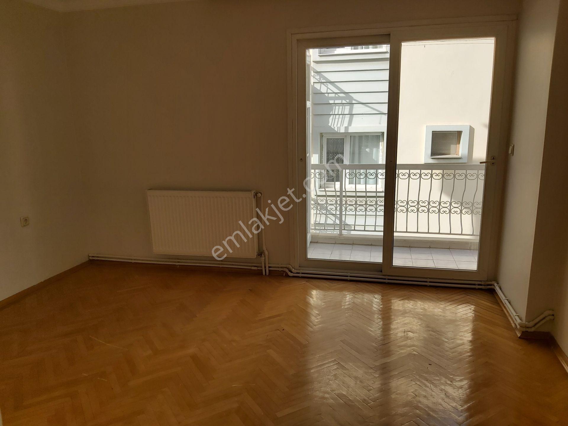 Karşıyaka Bahçelievler Mahallesi'nde Kiralık 3+1 Daire - Görsel 15