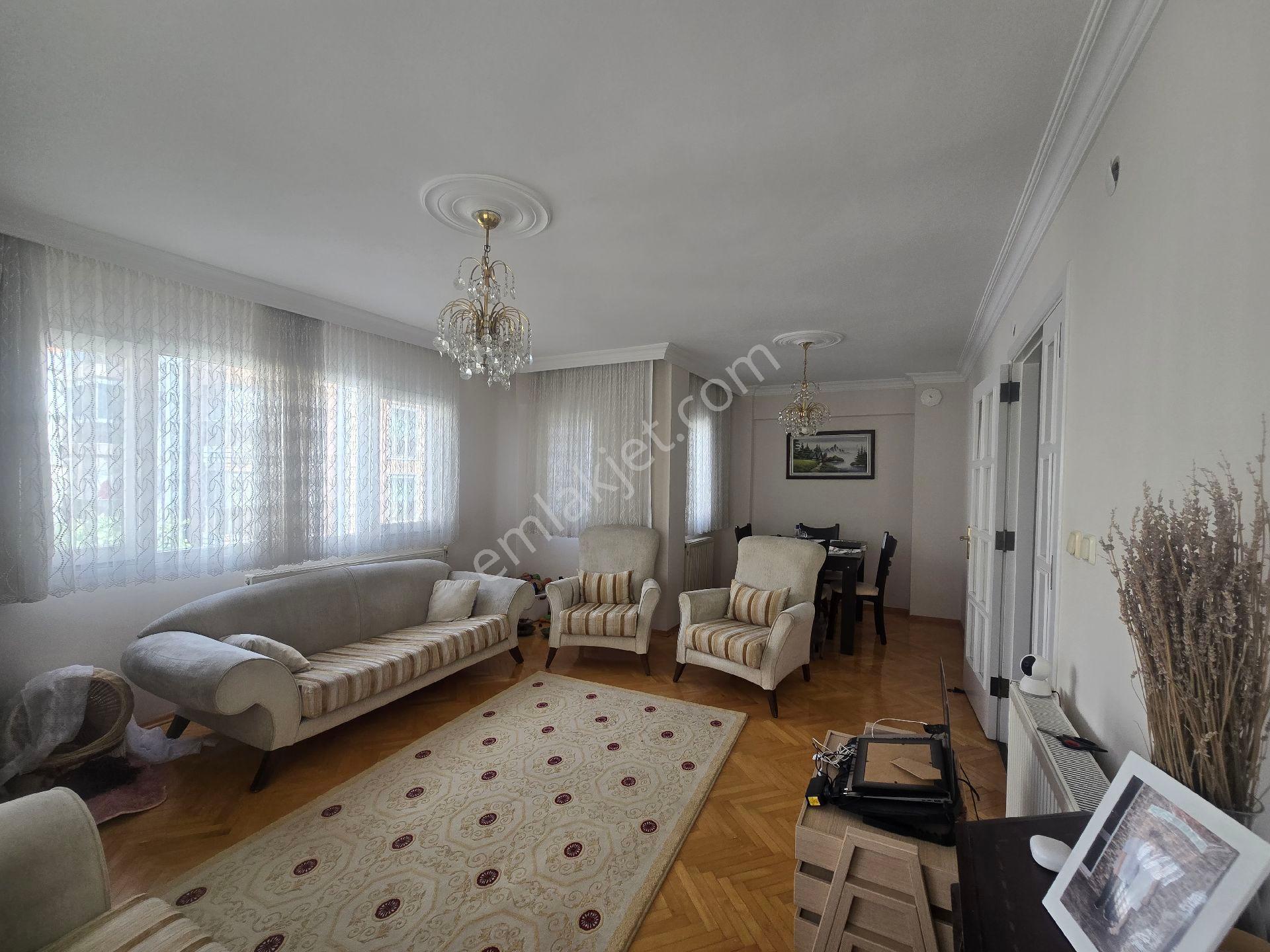 Karşıyaka Bahçelievler Mahallesi'nde Kiralık 3+1 Daire - Görsel 30