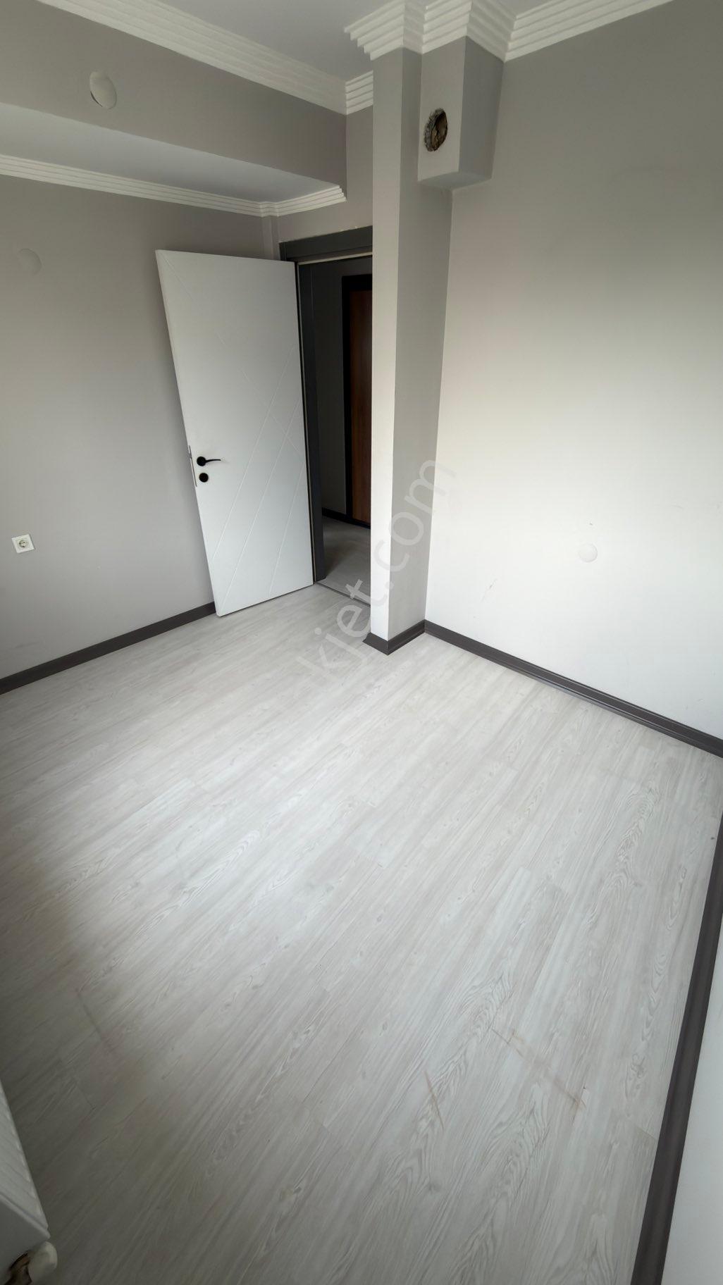 50.yıl Mah. 3 Yıllık Yeni Binada Kiralık 1+1 Daire - Görsel 8