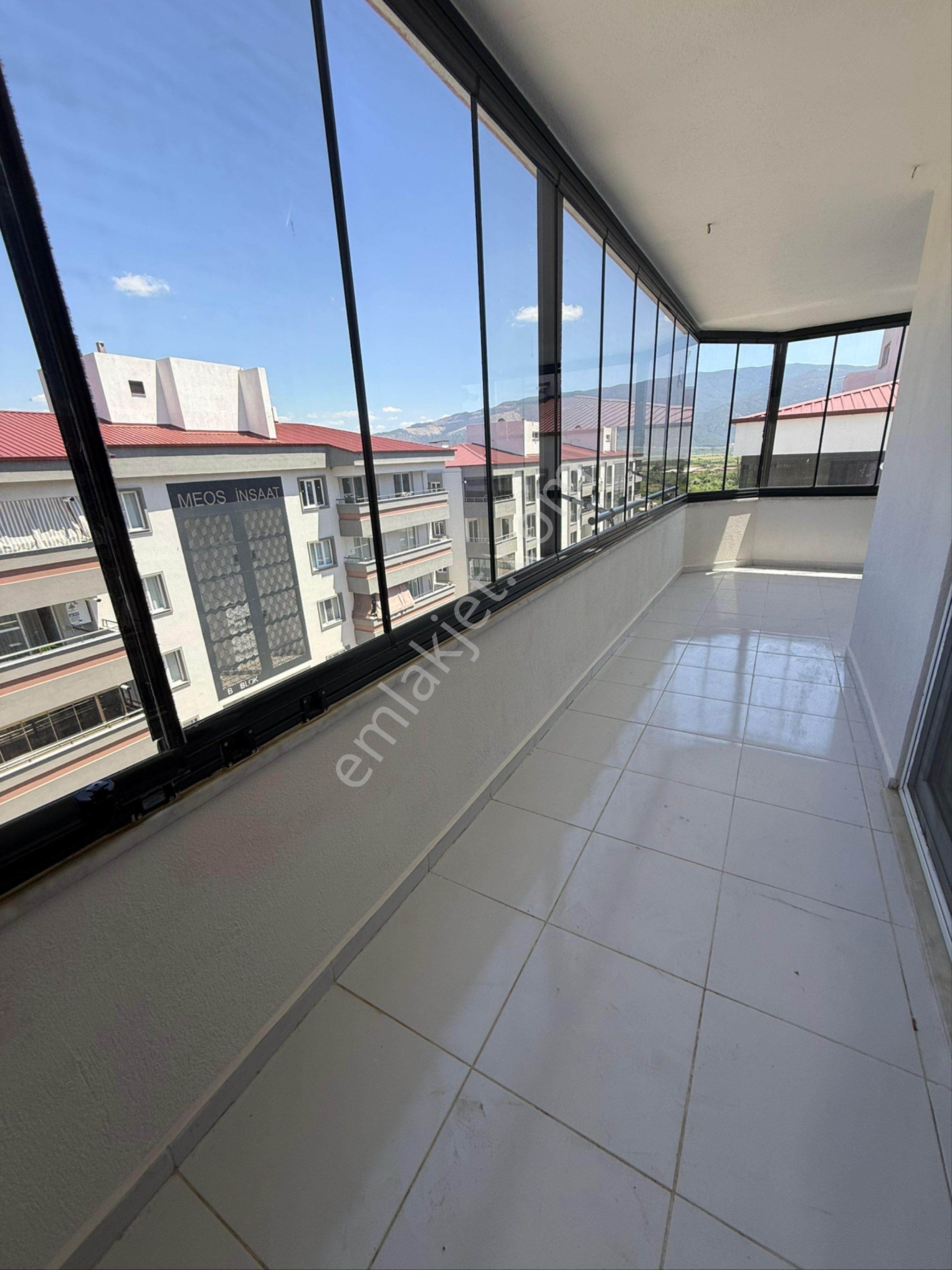 Kuyucak Yeni Mahallede 3+1 Doğalgazlı Kiralık Daire - Görsel 18