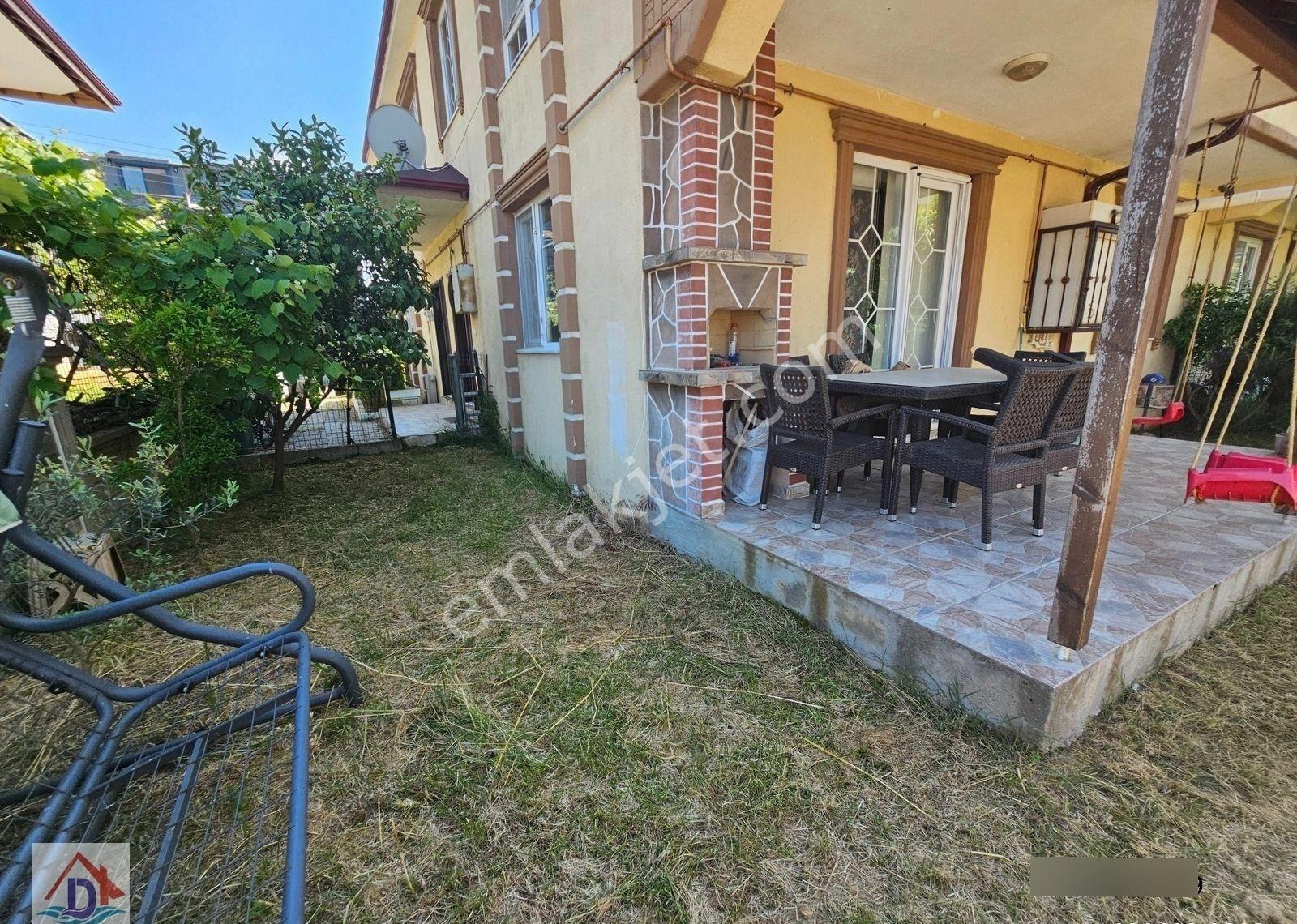 Deniz'den 3+1 Merkezi Konumda, Kombi Petekli Satılık Villa - Görsel 11