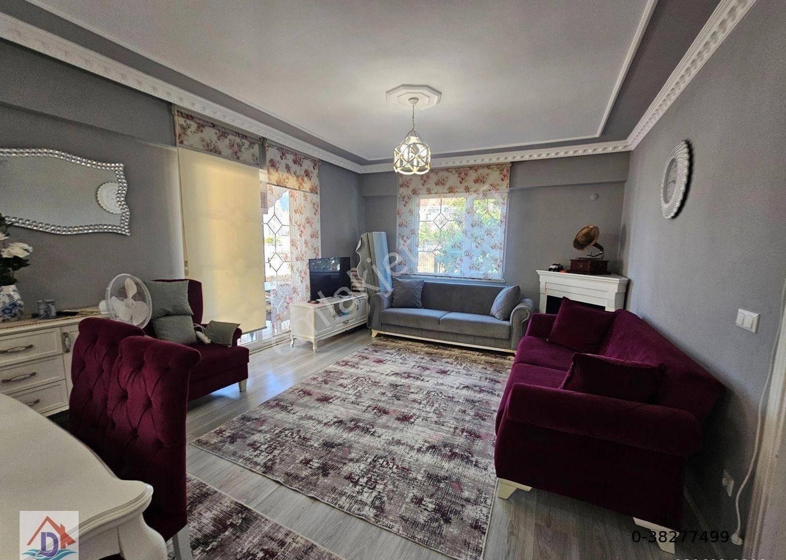 Deniz'den 3+1 Merkezi Konumda, Kombi Petekli Satılık Villa - Görsel 18