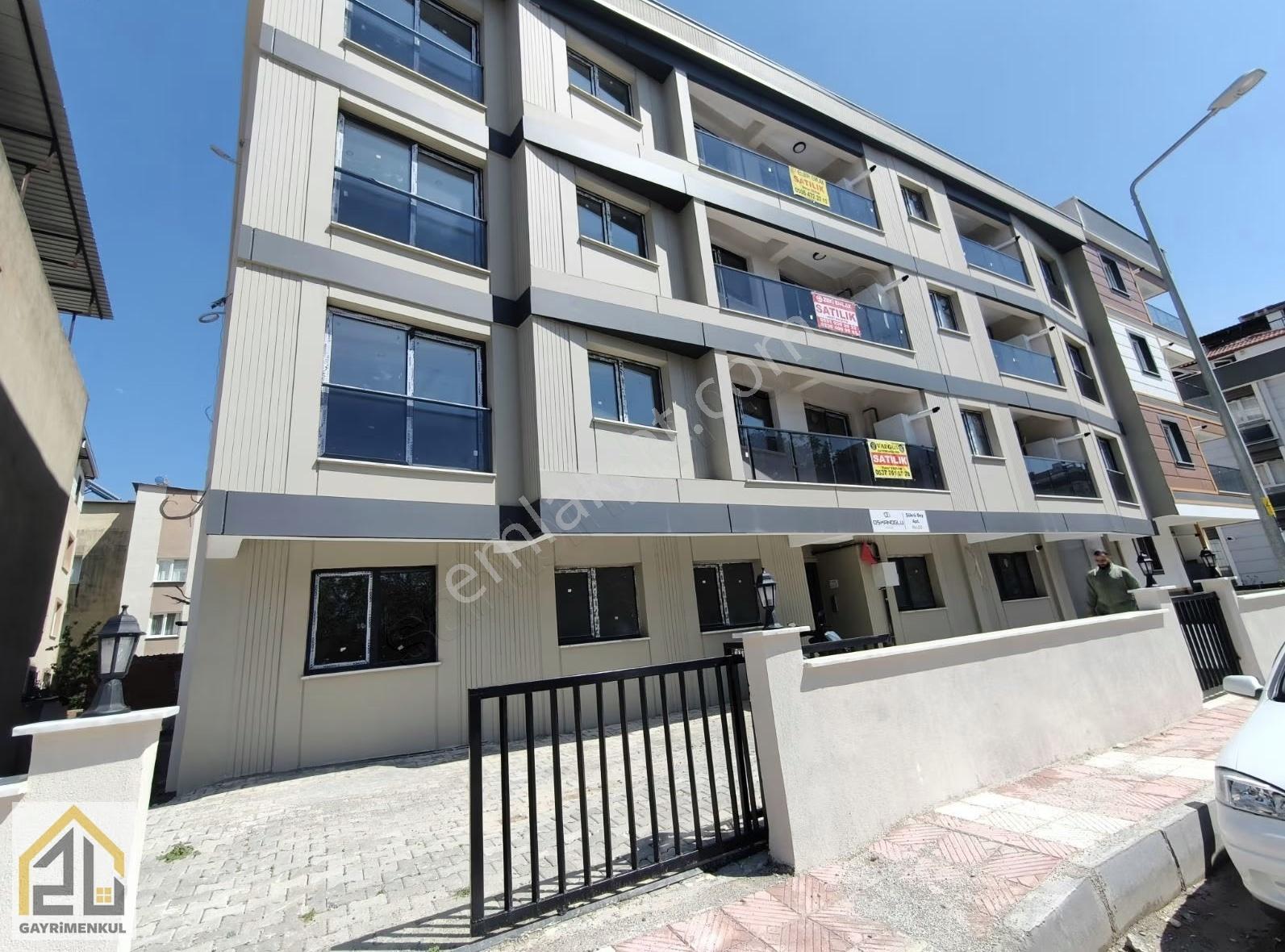 Zu Gayrimenkul Den 23 Nisan Parkı Civarı 3+1 Arakat Daire