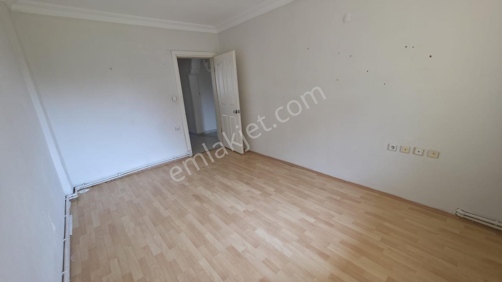 Yıldız Mh.da Kiralık 3+1 Geniş Daire Yeni Fen Lisesi Yakını - Görsel 11