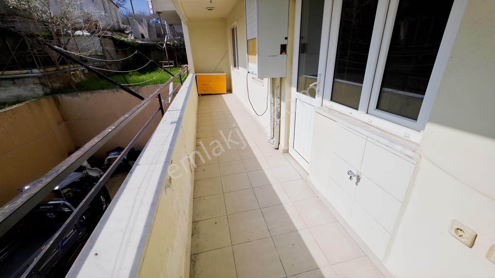 Yıldız Mh.da Kiralık 3+1 Geniş Daire Yeni Fen Lisesi Yakını - Görsel 15