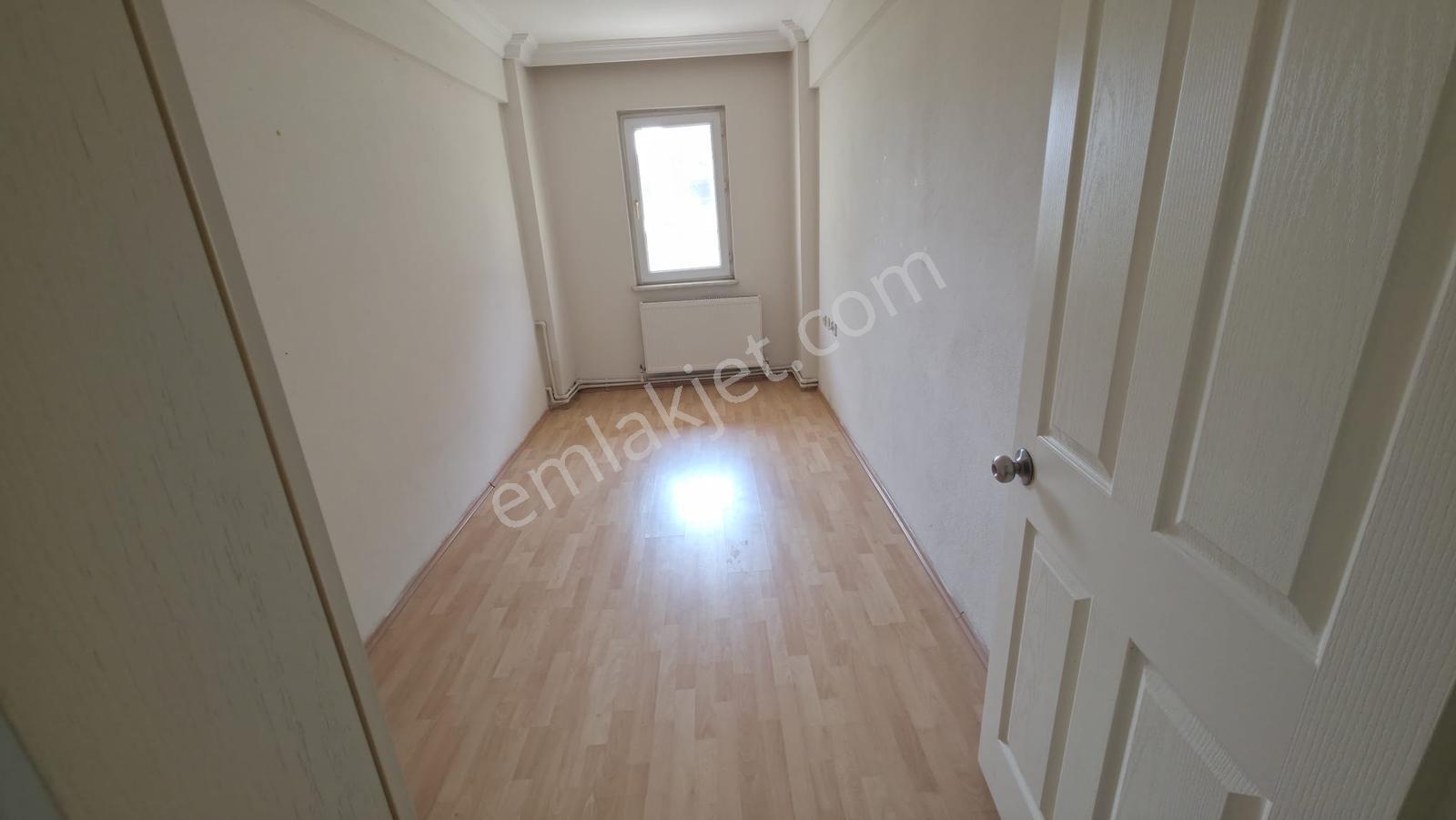 Yıldız Mh.da Kiralık 3+1 Geniş Daire Yeni Fen Lisesi Yakını - Görsel 30