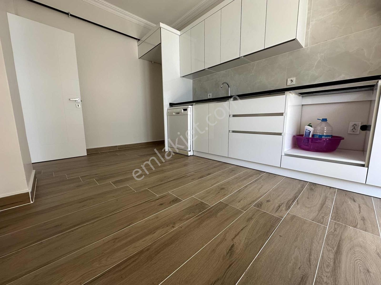 Merkez'de Ara Kat 2+1 Geniş Kullanıma Sahip Kiralık Daire - Görsel 30