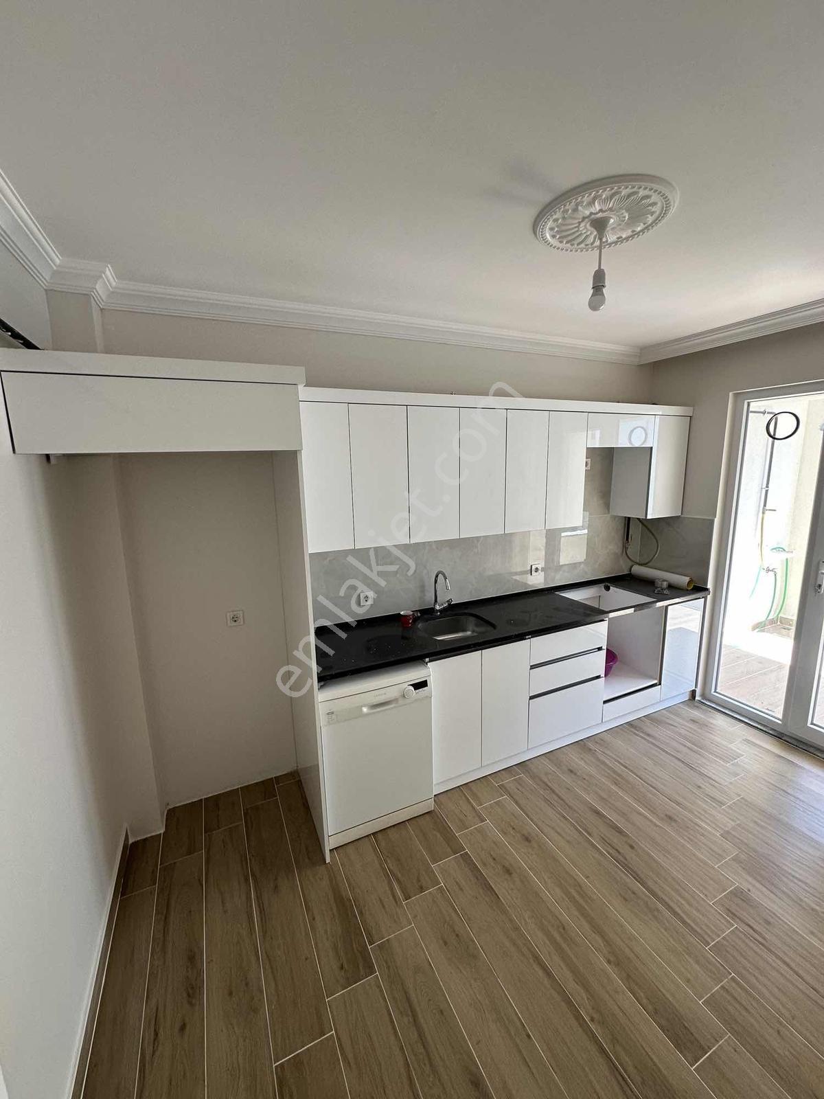 Merkez'de Ara Kat 2+1 Geniş Kullanıma Sahip Kiralık Daire - Görsel 31