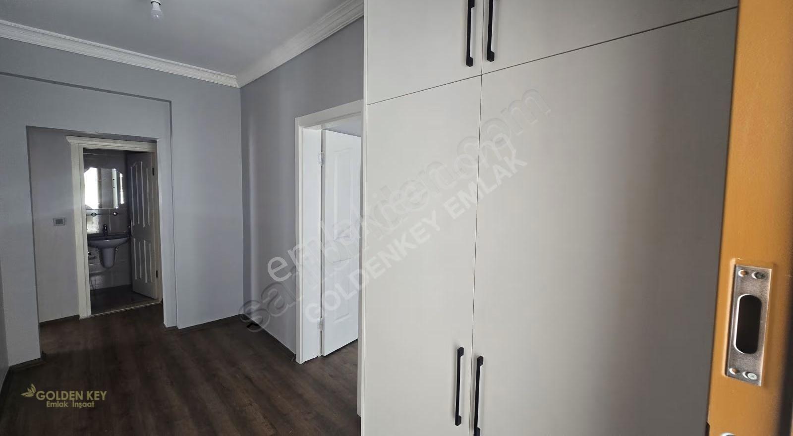 Taşyaka'da Giriş Kat 3+1 Geniş Ve Ferah Daire - Görsel 11
