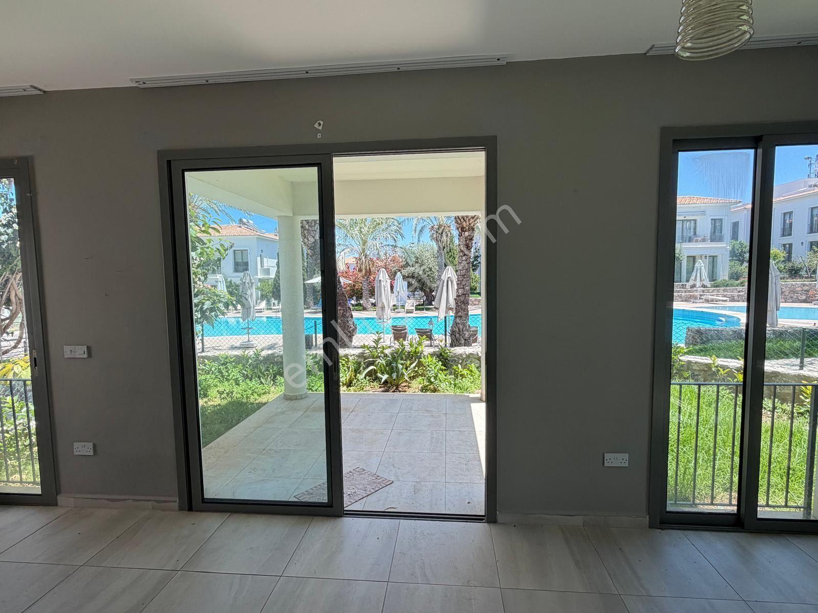 Girne Alsancak Kıbrıs Town Houses Satılık 2+1 Daire - Görsel 7