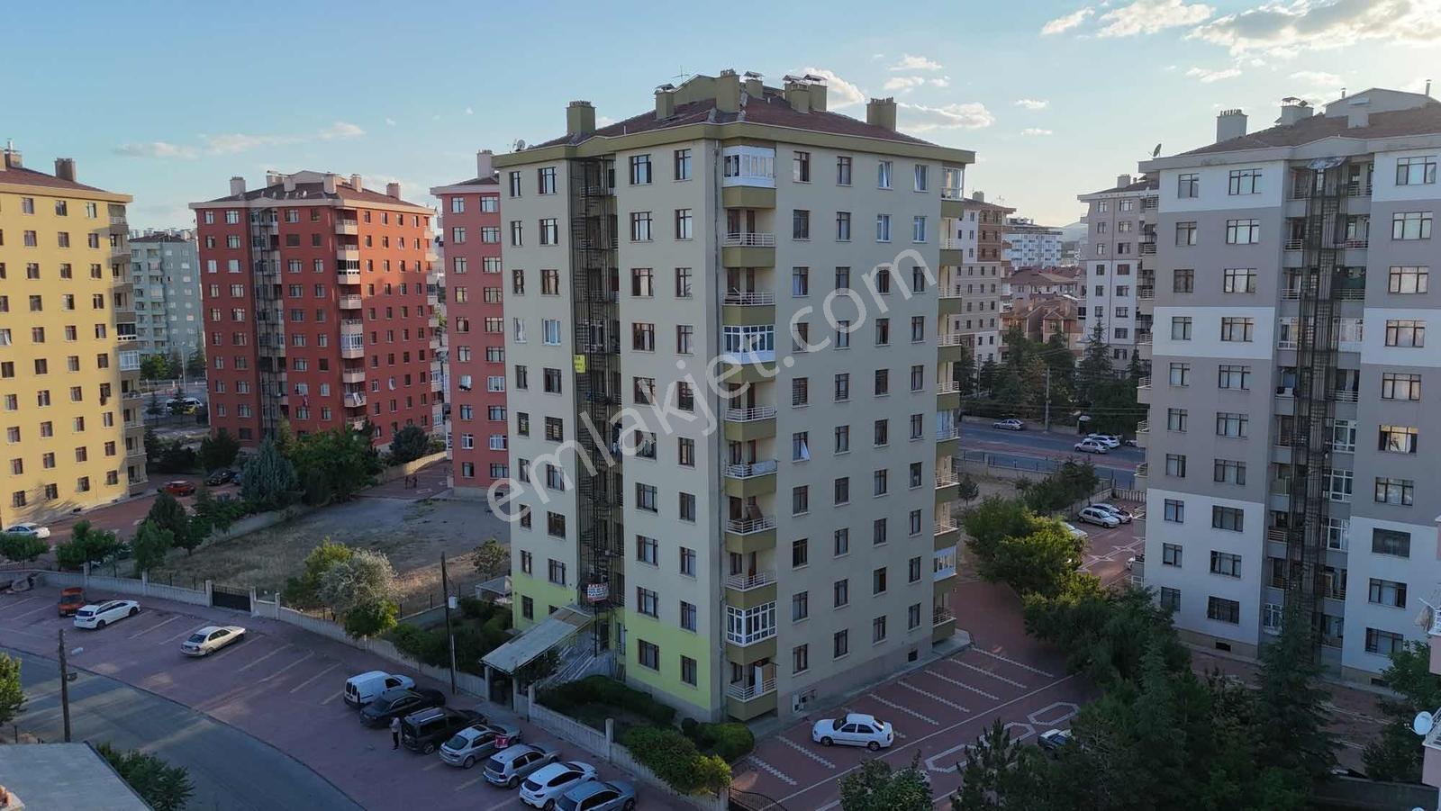 Net Emlaktan Mesaj Cad Üzeri 2+1 Ara Kat Güney Cephe - Görsel 18