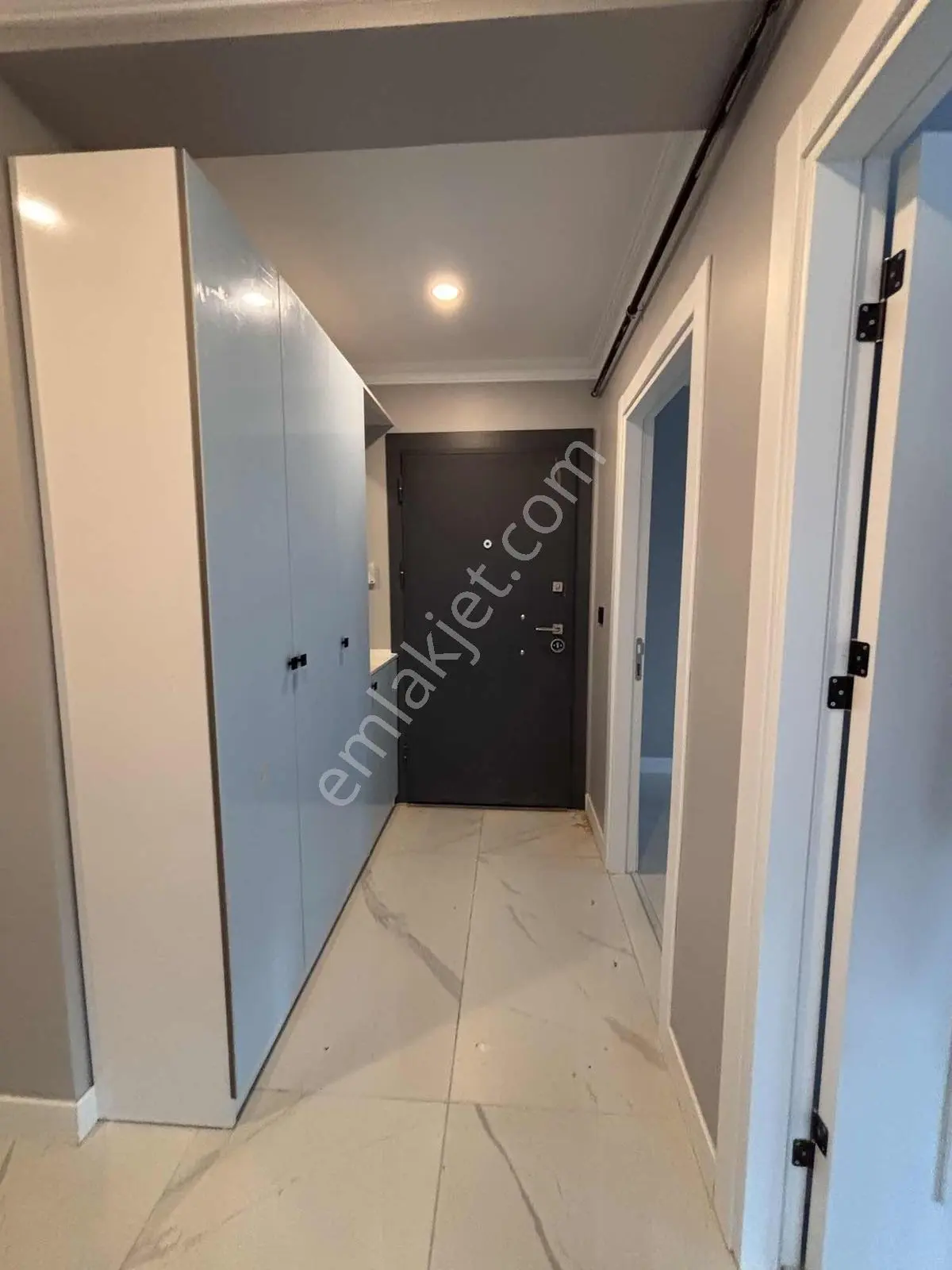 Çamlık Garden Sitesinde Havuz Cepheli Sıfır Kiralık 2+1 Daire - Görsel 2