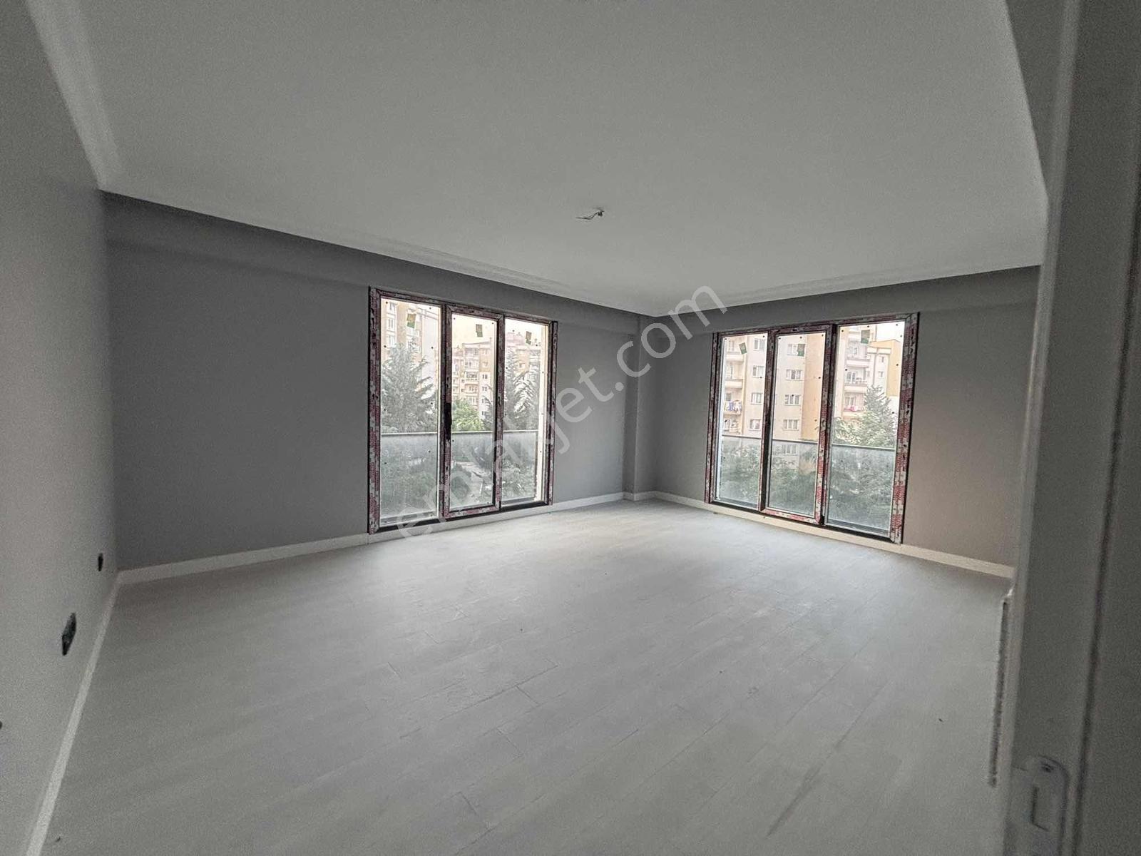 Çamlık Garden Sitesinde Havuz Cepheli Sıfır Kiralık 2+1 Daire - Görsel 13