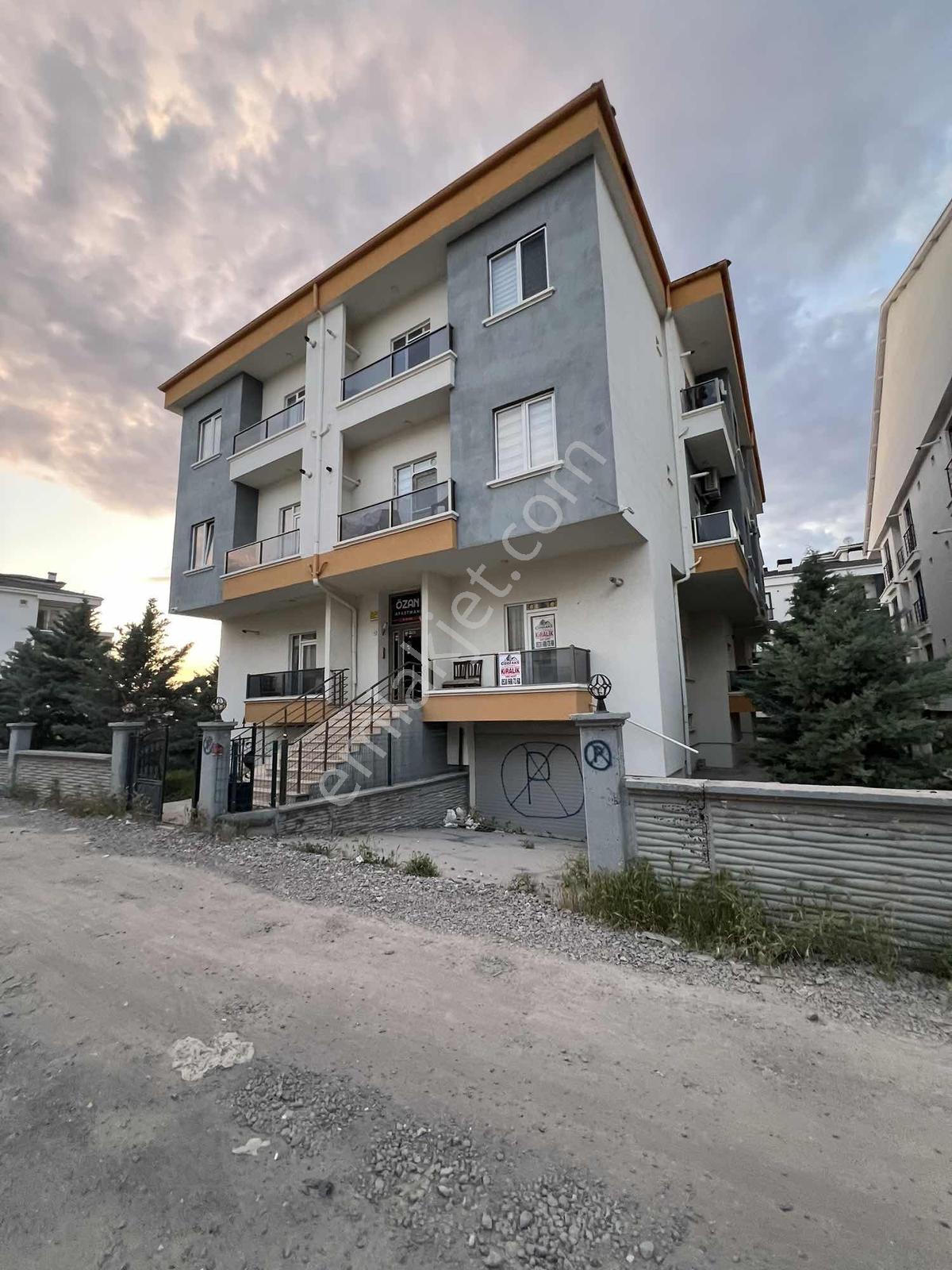 Aratol İstiklal Mahallesi Üniversite Bölgesinde