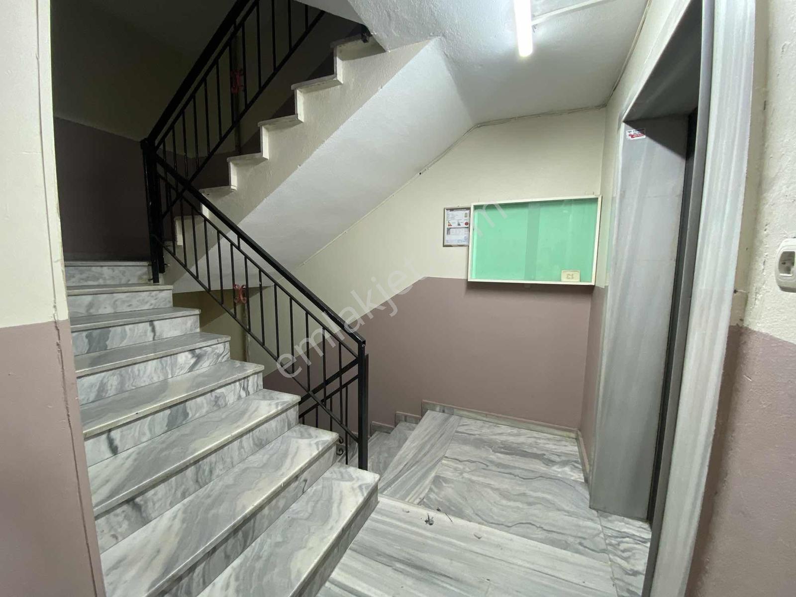Ankara Caddesi Üzeri Kanarya Sitesinde 3+1 Kiralık Daire - Görsel 6
