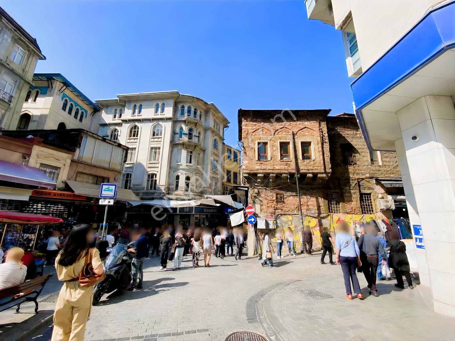 Eminönü Havuzlu Han'da Satılık Dükkan - Görsel 23