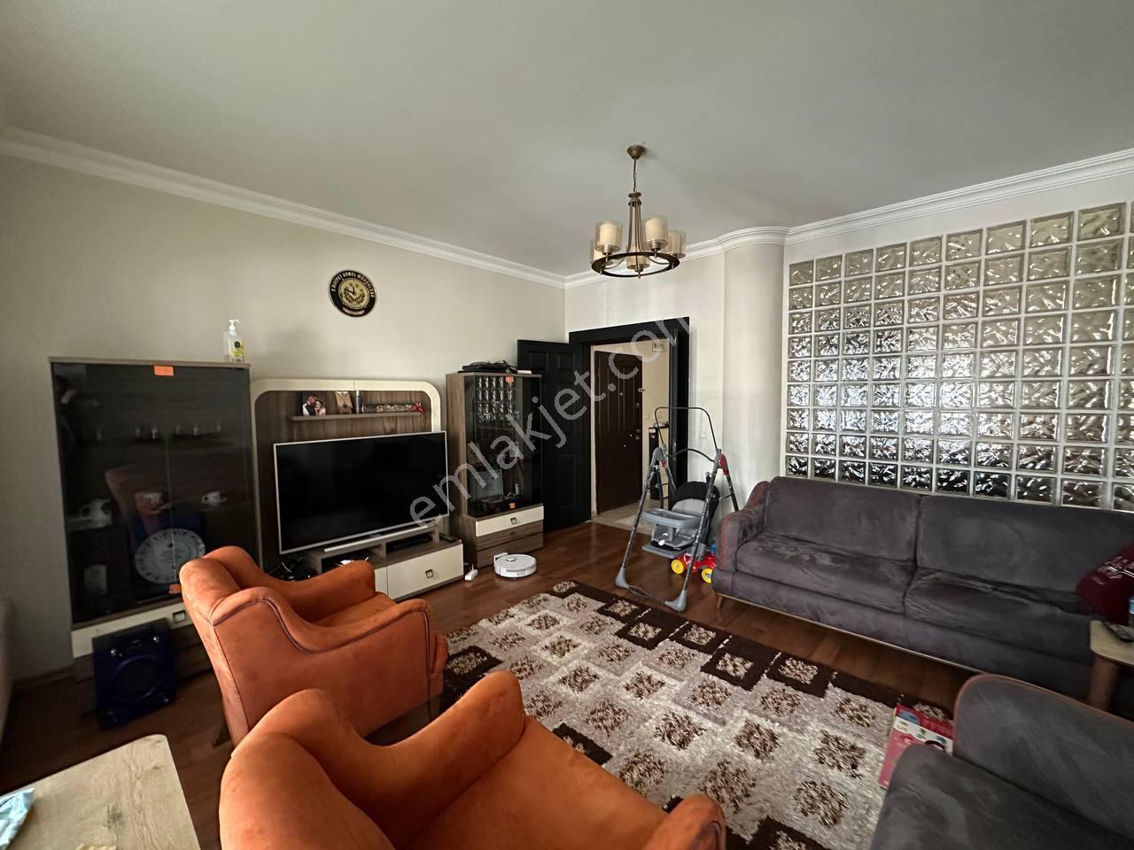 Çankaya-anıttepe Mah., 165 M², Kiralık, 5+1, Ters Dubleks Daire - Görsel 2