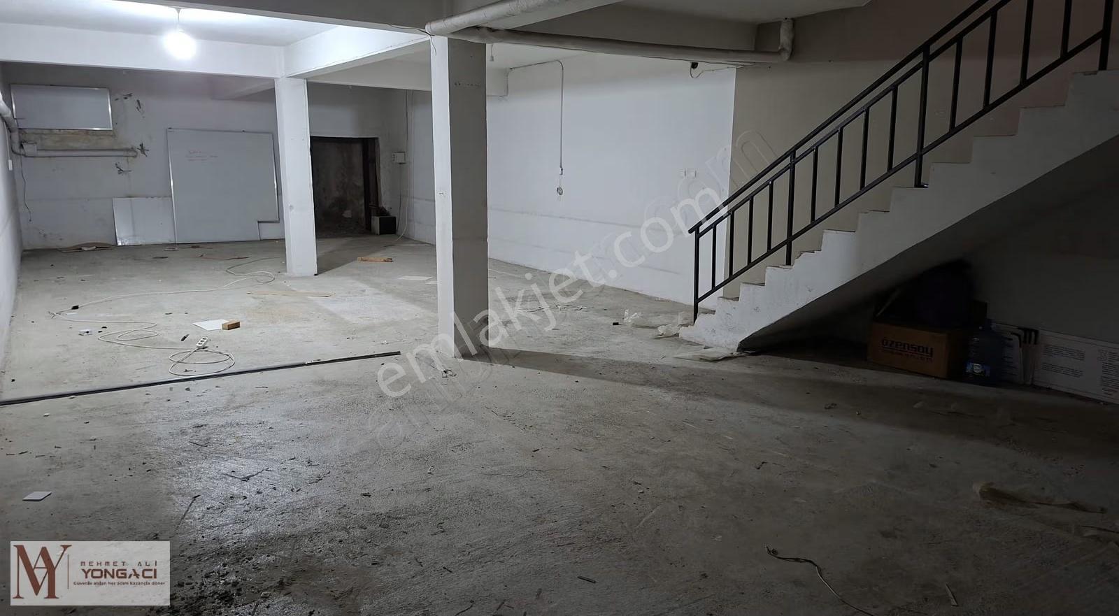 Mobilyacılar Sitesinde 4 Katlı Bodrumu Bulunan Satılık Boş Bina - Görsel 12