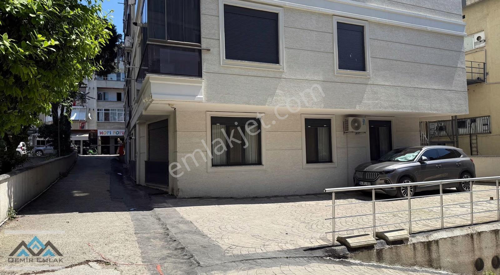 Maltepe Ünv Hast Sokağı Çam Sk 4 Yıllık Yeni Binada 3+1 - Görsel 24