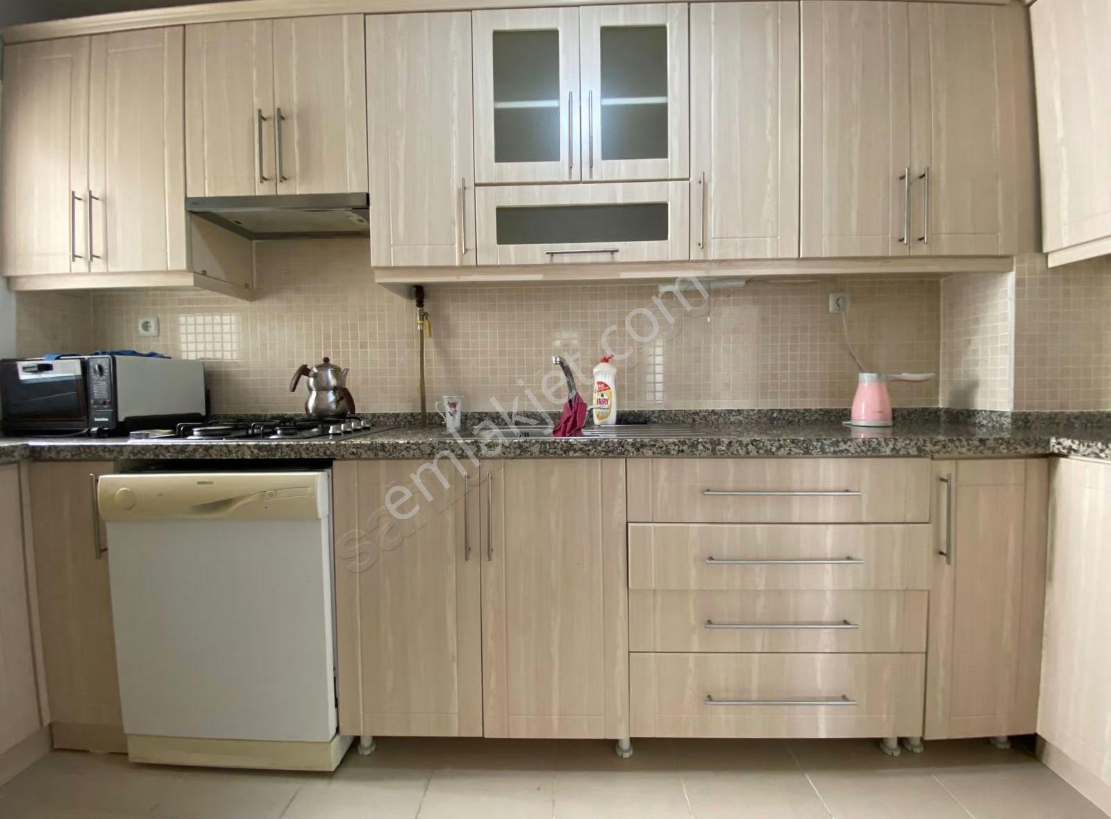 Yalova Çınarcık Koruda Denize Sıfır Site İçi Eşyalı Kiralık 2+1 - Görsel 8