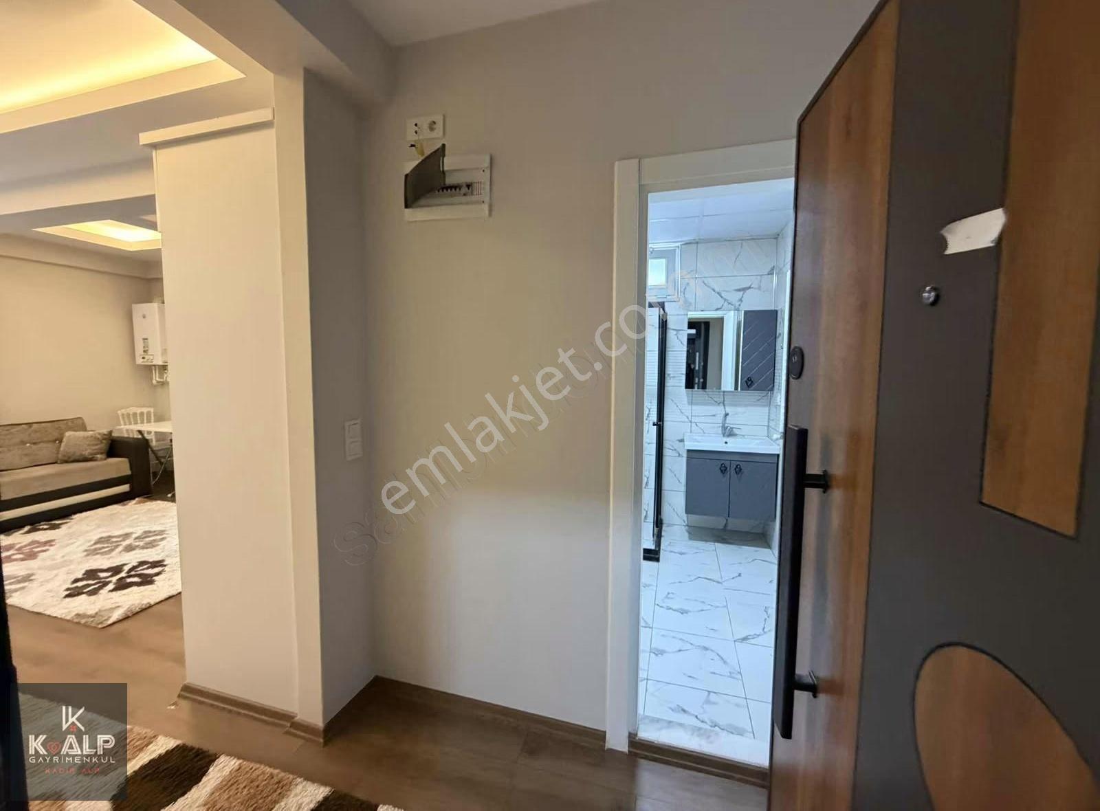 Eşyalı Kiralık 1+1 Daire.çay Mahallesinde Merkeze Yürüme - Görsel 13