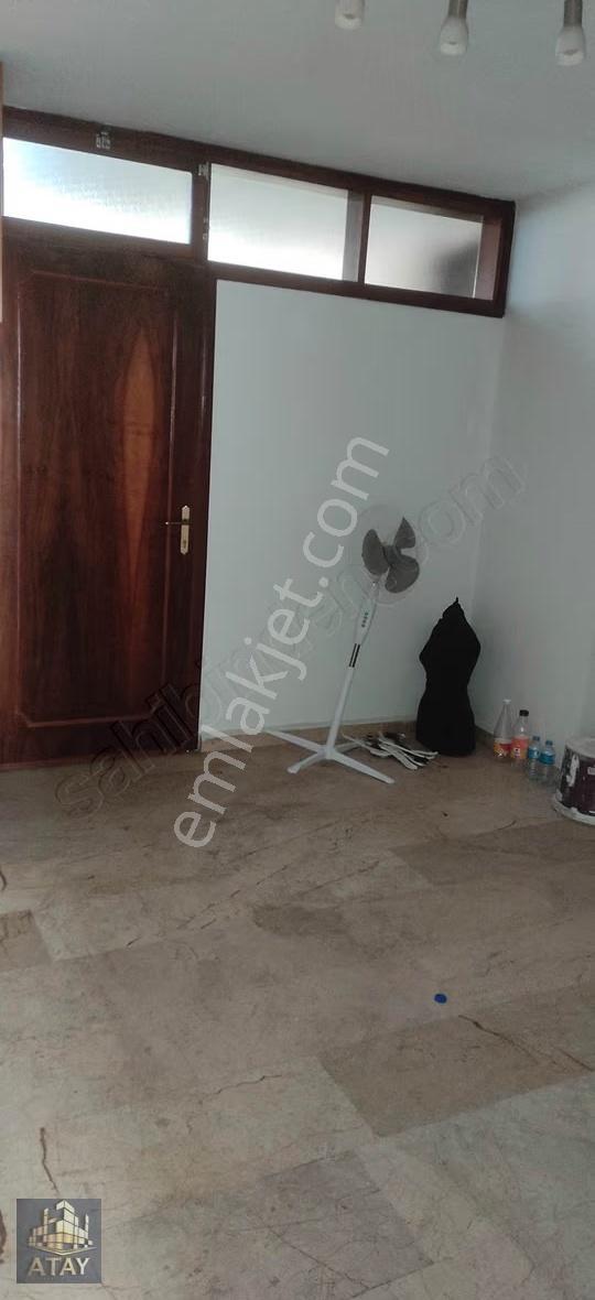 Heykel Setbaşında Tarihi İşlek Caddeye Cephe Kiralık - Görsel 7