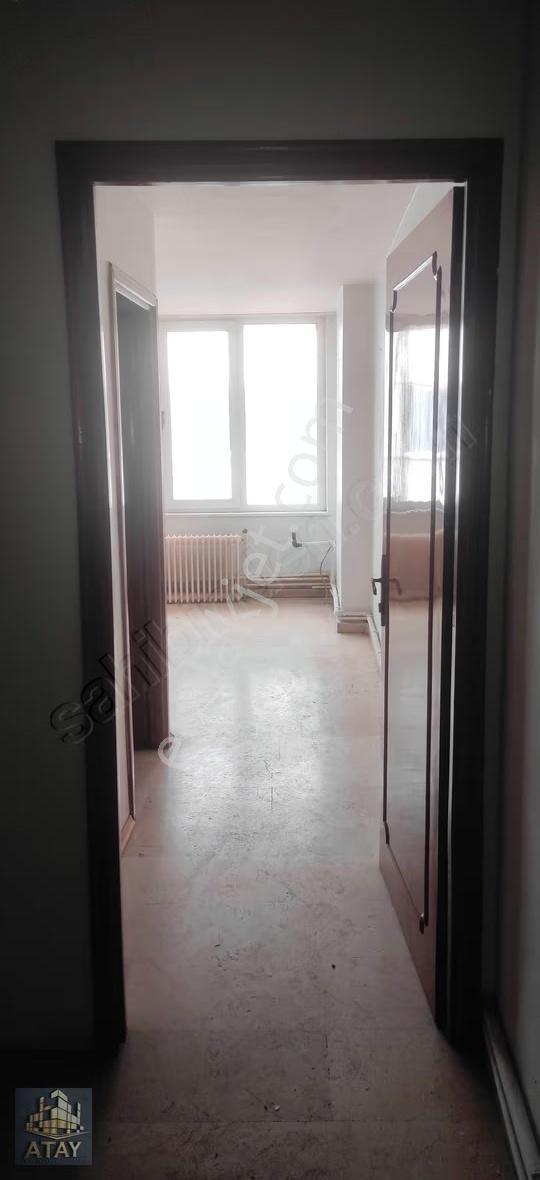 Heykel Setbaşında Tarihi İşlek Caddeye Cephe Kiralık - Görsel 25