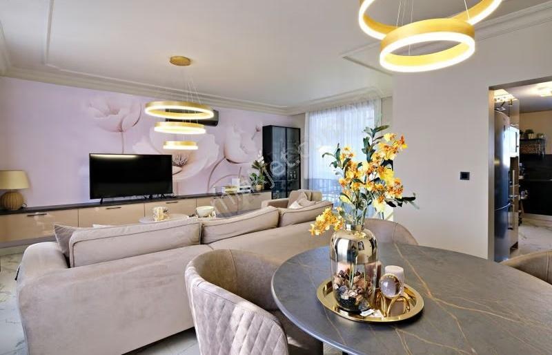 Gold Bau'da Merkezi Konumda Özel Havuzlu 3+1 Tam Eşyalı Villa - Görsel 3