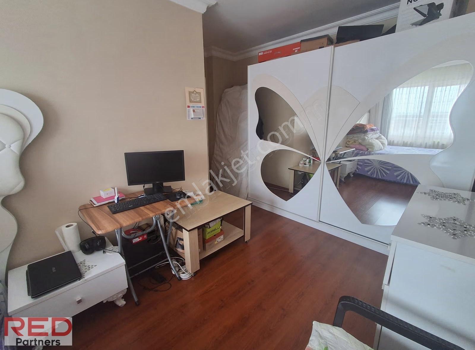 Tuzla Yayla Fevzi Çakmak Caddesi'nde 5+2 Daire ! - Görsel 12