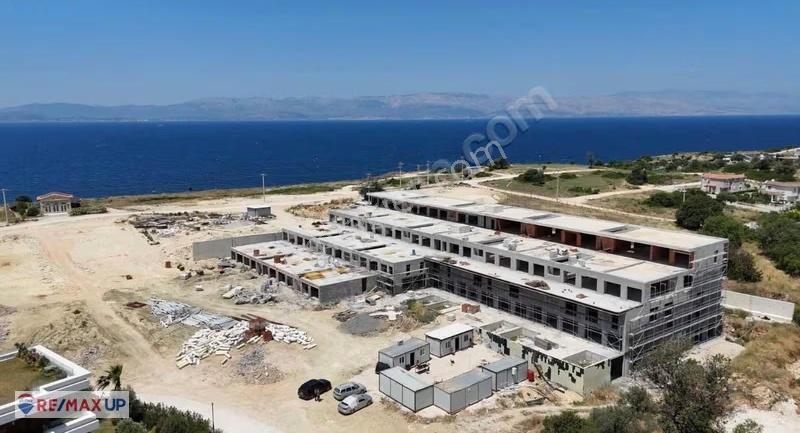 Çeşme 16 Eylül Mh. Ayasaranda Bölgesi'nde Satılık 1+0 Daire