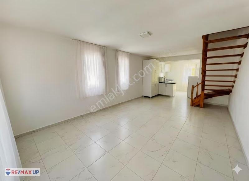 Mordoğan'da Bahçeli Manzaralı Keyifli Villa - Görsel 15