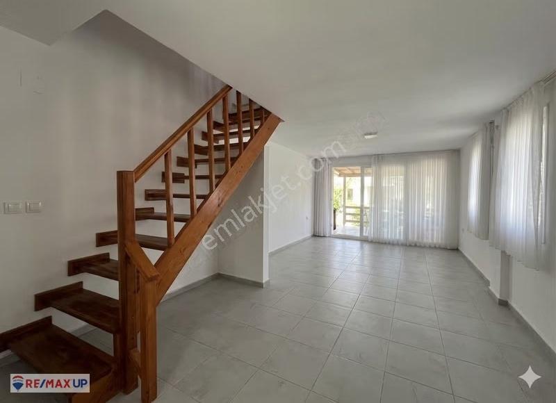 Mordoğan'da Bahçeli Manzaralı Keyifli Villa - Görsel 33