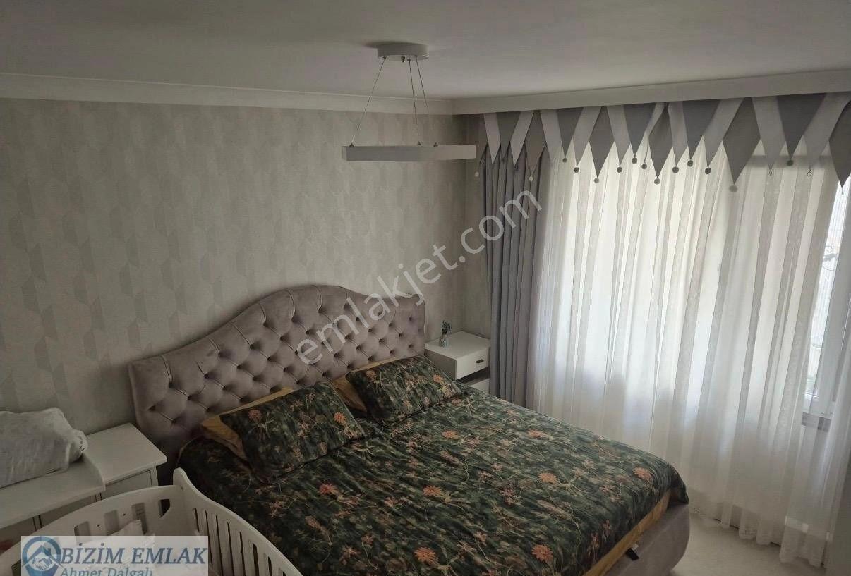 Bizim Emlak'tan Etlik Merkezde 8 Yıllık Asansörlü Full Yapılı - Görsel 14